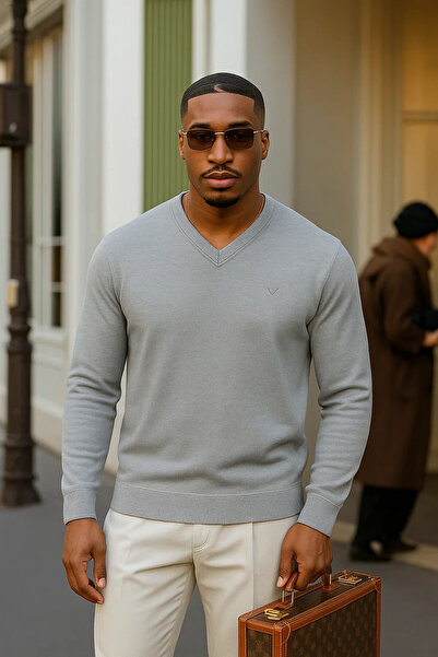 Maccali Men's Trend Casual Loose Long Sleeve V-Neck Gray Sweater