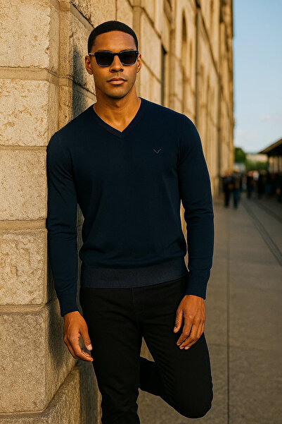 Maccali Men's Premium Comfort Casual Long Sleeve V-Neck Navy Blue Sweater