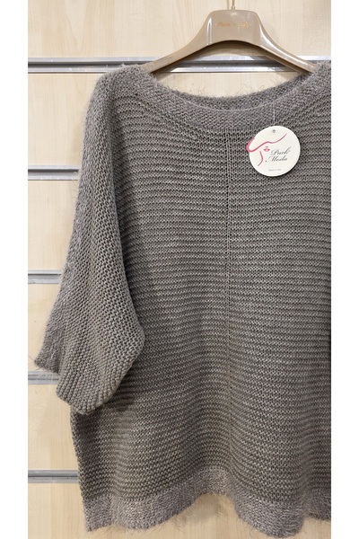 Park Moda Sweater with Tassel Detail