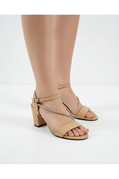 VARLIK AYAKKABI ΝΕΑ ΣΕΖΟΝ ΠΑΠΟΥΤΣΙΑ ΜΕ ΠΕΤΡΕΣ