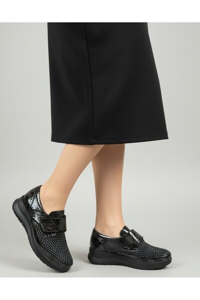 uway Women's Genuine Leather Full Orthopedic Laser Pattern Embroidered Bone Protruding Comfortable Mother Shoes