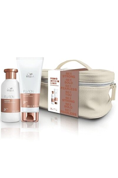 Wella Professionals Fusion Repair Set for Damaged Hair, Shampoo 250 ml + Conditioner 200 ml