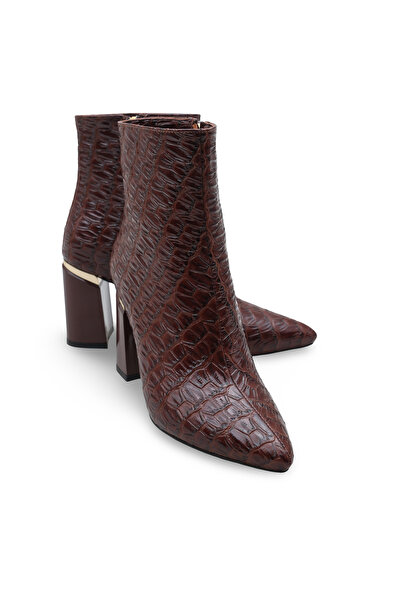 Women Lay-z Women's Brown Crocodile Patent Leather Pointed Toe Boots Offer a Stylish and Modern Posture with Their 8.5 cm Heel.