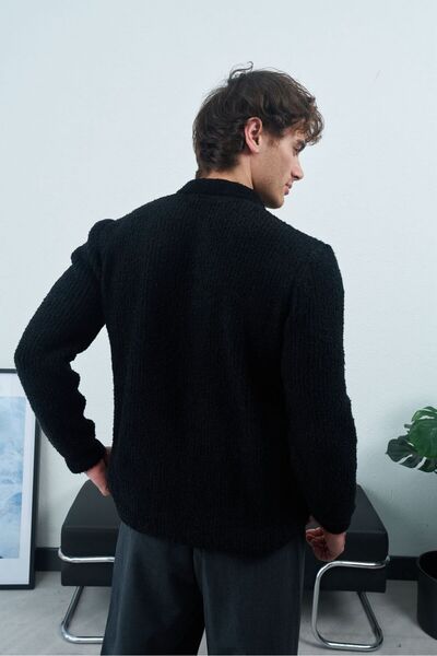 TÜZeMEN Collared Buttoned Knitted Sweater
