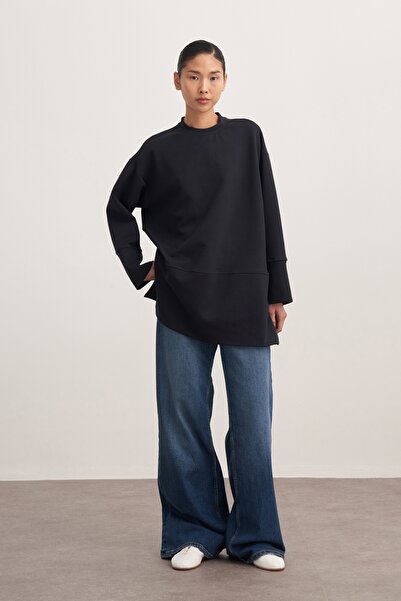 EBU Prive Γυναικείο Interlock O oversized Φούτερ με αξεσουάρ σαλιάρας σε μπλε ναυτικό