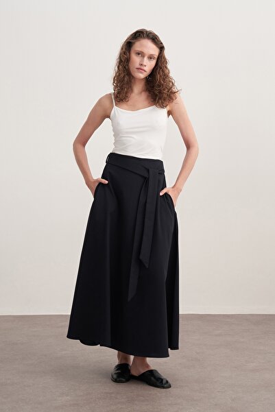 EBU Prive Fusta evazată cu curea din gabardină pentru femei, albastru închis