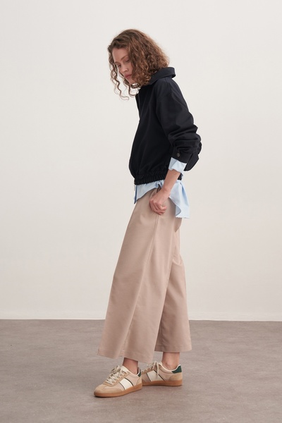 EBU Prive Жіноча габардинова куртка-бомбер, синя