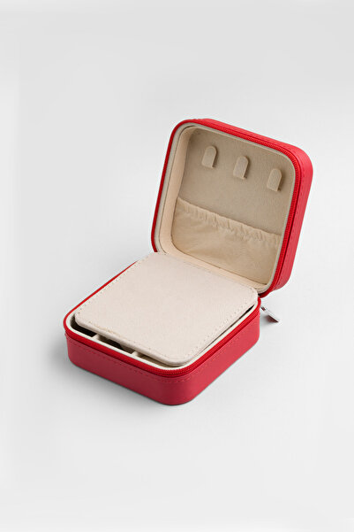 So CHIC... Custom Travel Size Jewelry Case