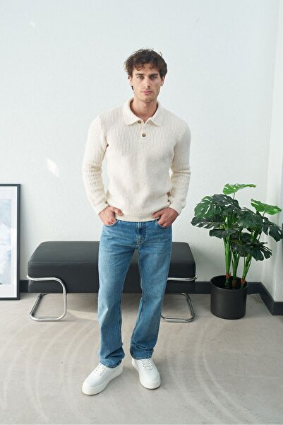 TÜZeMEN Collared Buttoned Knitted Sweater