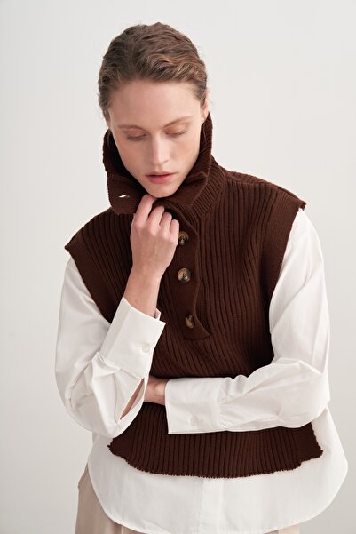 EBU Prive Дамски плетен кардиган с копчета, кафе