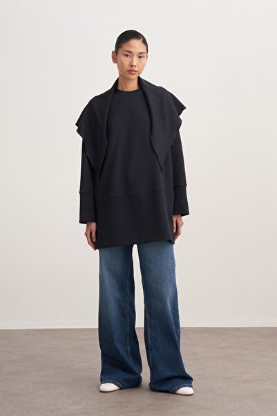 EBU Prive Γυναικείο Interlock O oversized Φούτερ με αξεσουάρ σαλιάρας σε μπλε ναυτικό