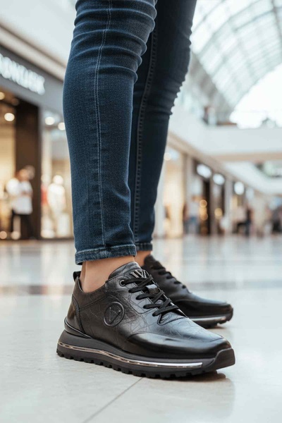 Voyager Black Genuine Leather Lace-Up Men's Sneaker M112 m