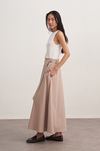 EBU Prive Women's Gabardine Belted Flared Skirt Beige