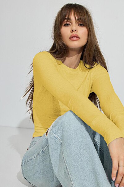 Madmext Yellow Crew Neck Slim Fit Women's Bodysuit Mg2564