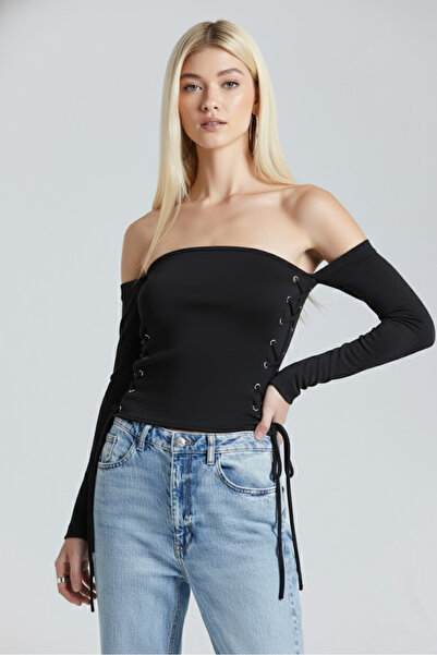 World Fashion Trends Bluză NEGRĂ S2008 cu ochiuri de legare pe laterale