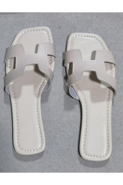 Sheya Shein slippers, cream