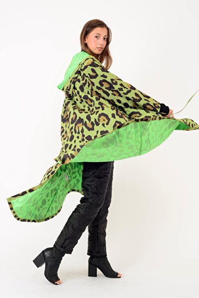 Park Moda An10720 Leopard Printed Raincoat with Drawstring Detail at the Waist