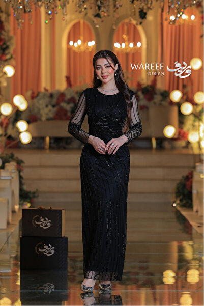 WAREEF FASHION فستان سهرة أسود لامع بتطريزات راقية