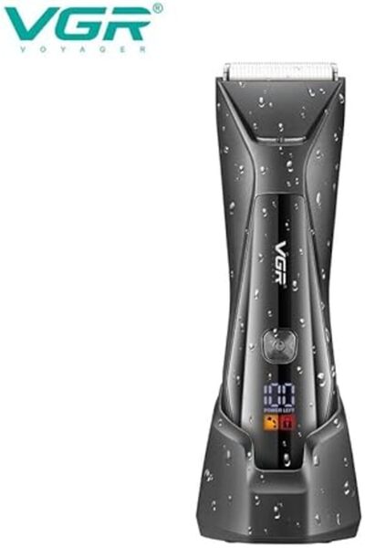 VGR The V-938 waterproof men's trimmer comes with 4 combs, an LED flashlight, a charging base, and a travel lock.