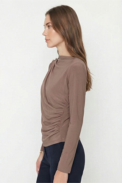 MELA ROSSA Γυναικεία μπλούζα με μακρύ μανίκι με κουμπιά στον ώμο σε καφέ χρώμα από ύφασμα Sandy