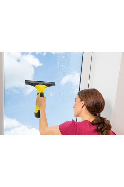 Karcher Cordless Window Vacuum Cleaner With 105 M2 Cleaning Power