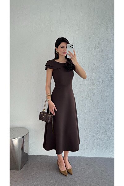 HAZELANNA Brown Dress with Brooch