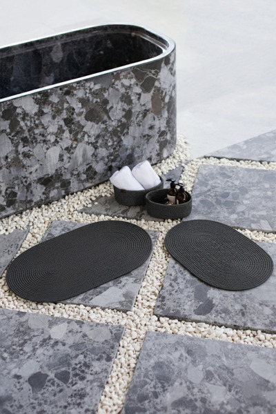 Comfort Craft طقم سجادة حمام من الخيزران/الجوت مكون من 4 قطع |   سلة بيضاوية، مجموعة ممسحة وديكور