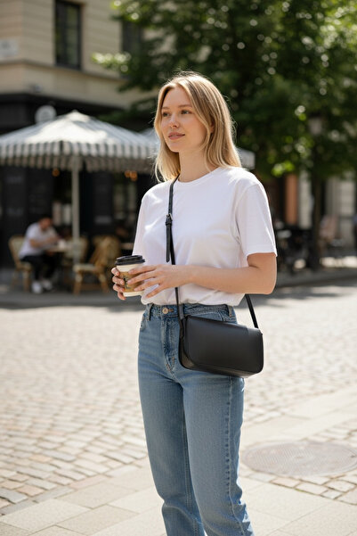 Store YigitEmirBags London Black Kadın Baget Omuz Çantası