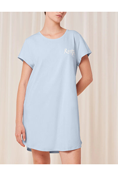 Triumph Nightgown, Blue