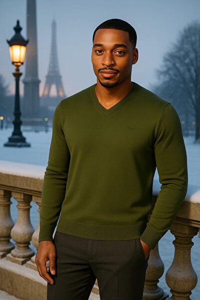 Maccali Men's Loose Trend Long Green V-Neck Sweater