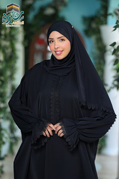 SIDRAALMONTAHA عباية موديل هبة سوداء مع كلفة على اليد والصدر مع الطرحة هدية