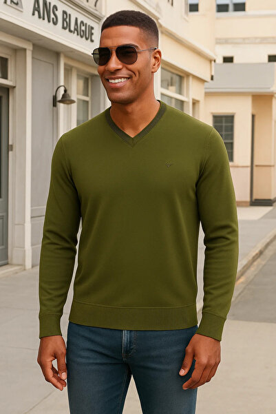Maccali Men's Comfortable Casual Long Sleeve Khaki V-Neck Sweater