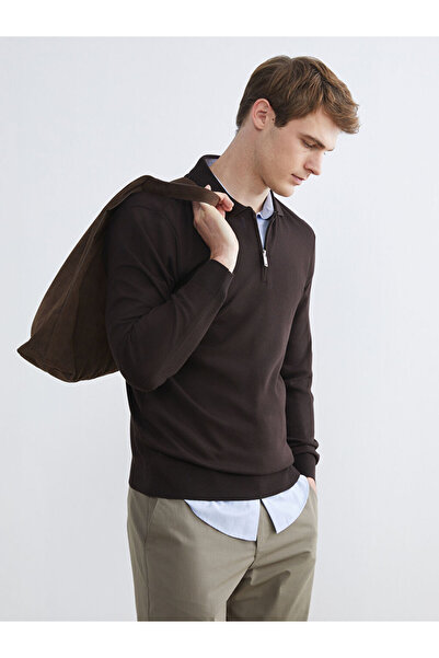 LC Waikiki سترة تريكو رجالية ذات ياقة بولو باللون البني