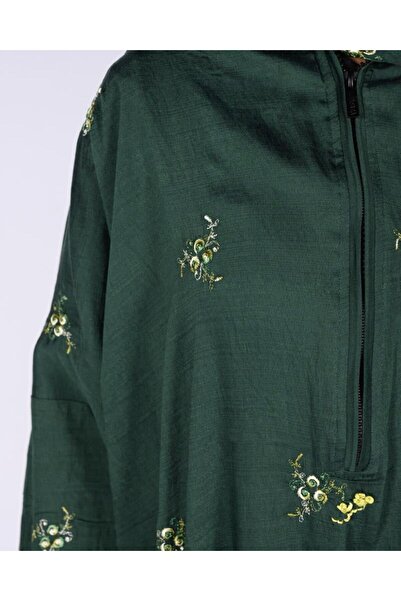 Lektara Embroidered prayer mat