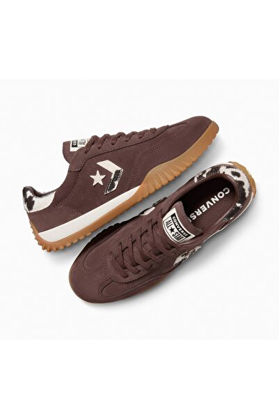 Converse Sneakers Run Star Trainer Suede, Brown, Unisex