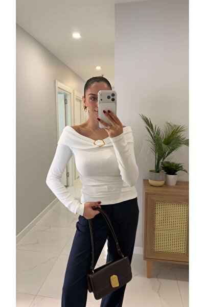 BİRCANÇİL Lesora Ecru Gold Buckle Detailed Boat Neck Blouse