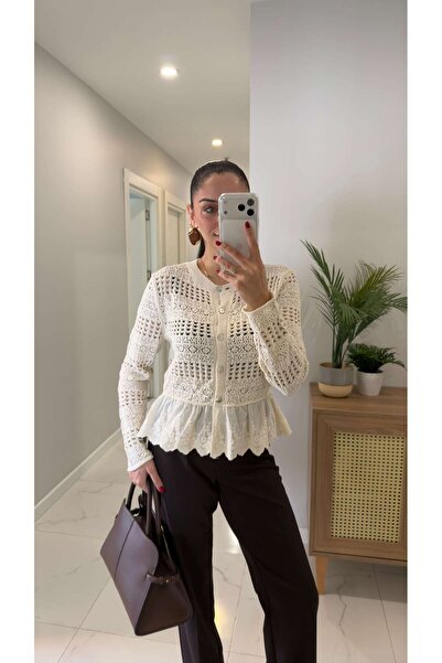 BİRCANÇİL Kehta Ecru Buttoned Lace-Like Knit Knitwear