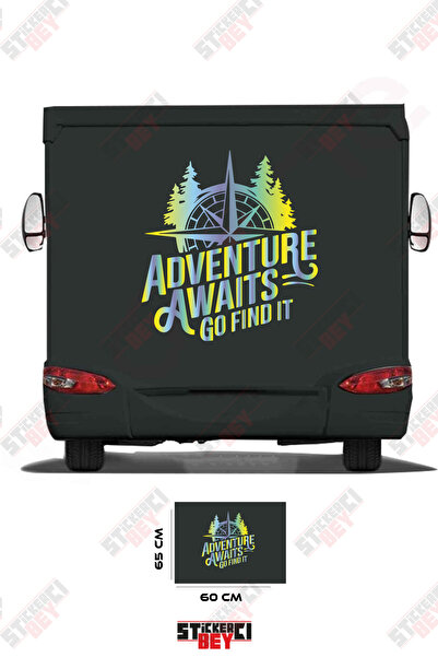 STİCKERCI BEY ملصق مركبة التخييم مع تصميم بوصلة وعبارة 'المغامرة تنتظر، اذهب ...