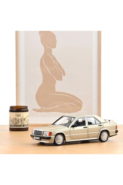 Marka 1/18 Norev Mercedes-Benz 190 E 2.3-16 1984 Duman Gümüş Metalik