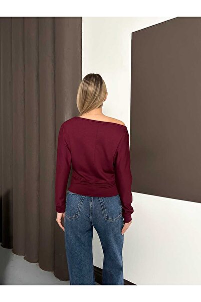 The Robi Women's Burgundy Boat Neck Batwing Sleeve Blouse