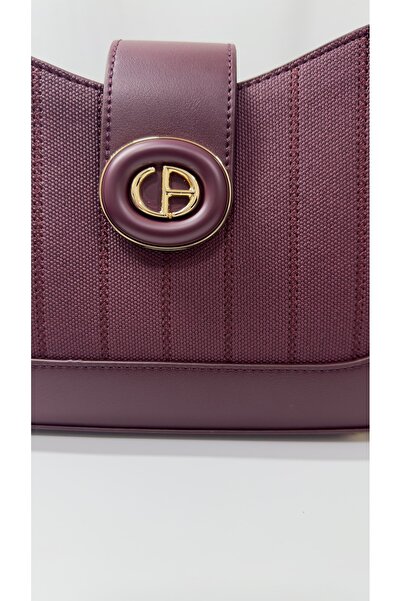 Chrisbella Handbag with detachable Strap and mini Wallet. dimensions: 28x8x17cm