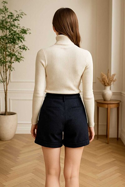 forte bella Mini Cashmere Shorts