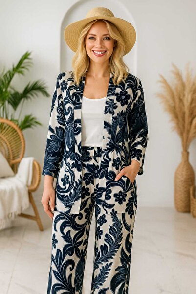 forte bella Patterned Top and Bottom Kimono Set