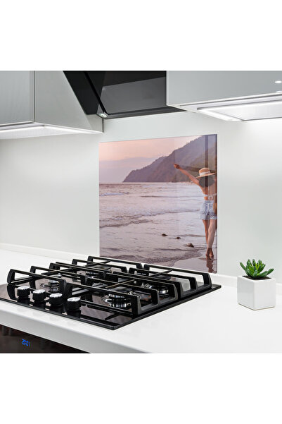 Arthub Kitchen Glass Panel, Stove Protection, Heat Resistant, Landscapes, Beach Traveler