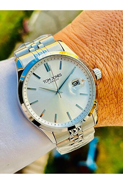 Tom Jones Men's Wristwatch Silver Color Steel Band 3 Atm Water Resistant 2 Ye...