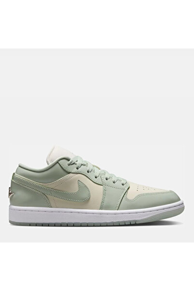 Nike WMNS AIR JORDAN 1 LOW SE