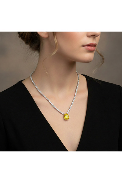 Kaan Accessoire ✨   فاخرة وملفتة للنظر: قلادة من الياقوت الأصفر ✨