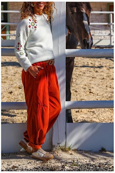 Lavanta Tekstil Floral Embroidered Knitwear Sweater