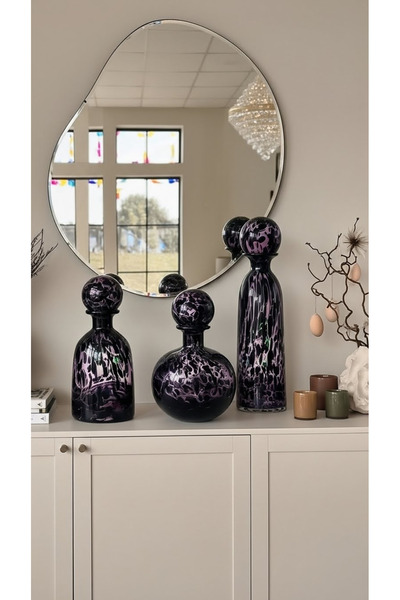 Generic A luxurious vase set that adds an elegant touch to your home decor. 60/43/40cm with a stylish design.