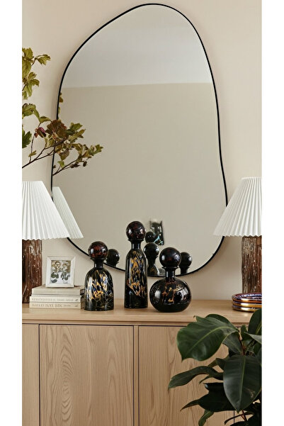 Generic A luxurious vase set that adds an elegant touch to your home decor. 60/43/40cm with a stylish design.
